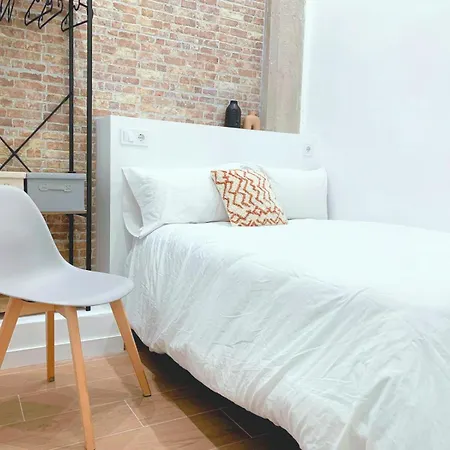 Private With Netflix & Wifi Valencia